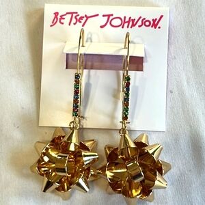 NWT Betsey Johnson Bow Earrings ✨️